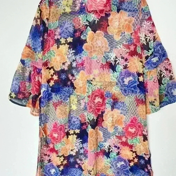 New! Cupio Sheer Floral Cover-Up Swim Tunic Blouse - Picture 4 of 7